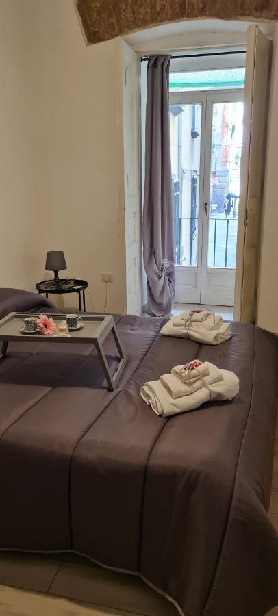 Le Ginestre In Centro Bed & Breakfast Salerno Exterior photo