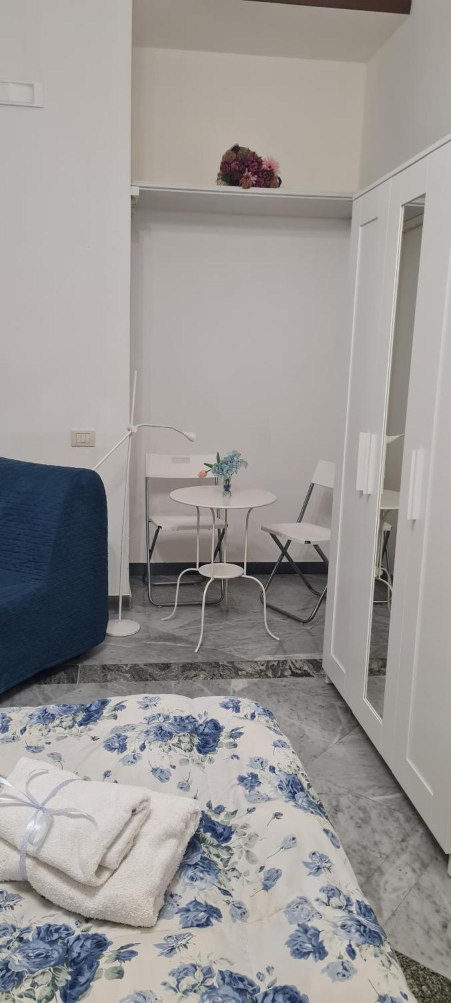 Le Ginestre In Centro Bed & Breakfast Salerno Exterior photo